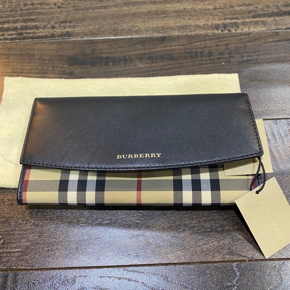 Burberry Vintage Check Continental Wallet - Picture 1 of 5